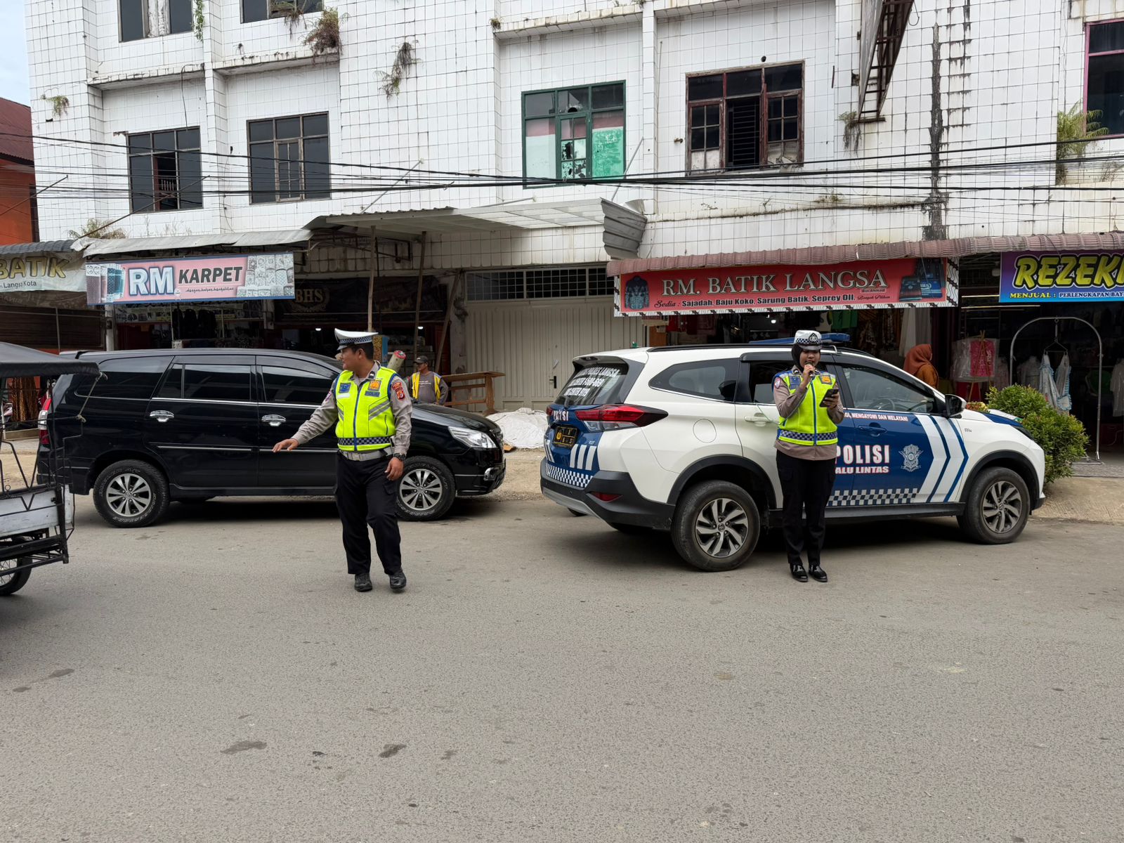 Satlantas Polres Langsa Edukasi Keselamatan Berkendara di Pasar Kota