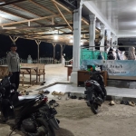 Polsek Birem Bayeun Laksanakan Pengamanan Sholat Tarawih di Sejumlah Masjid