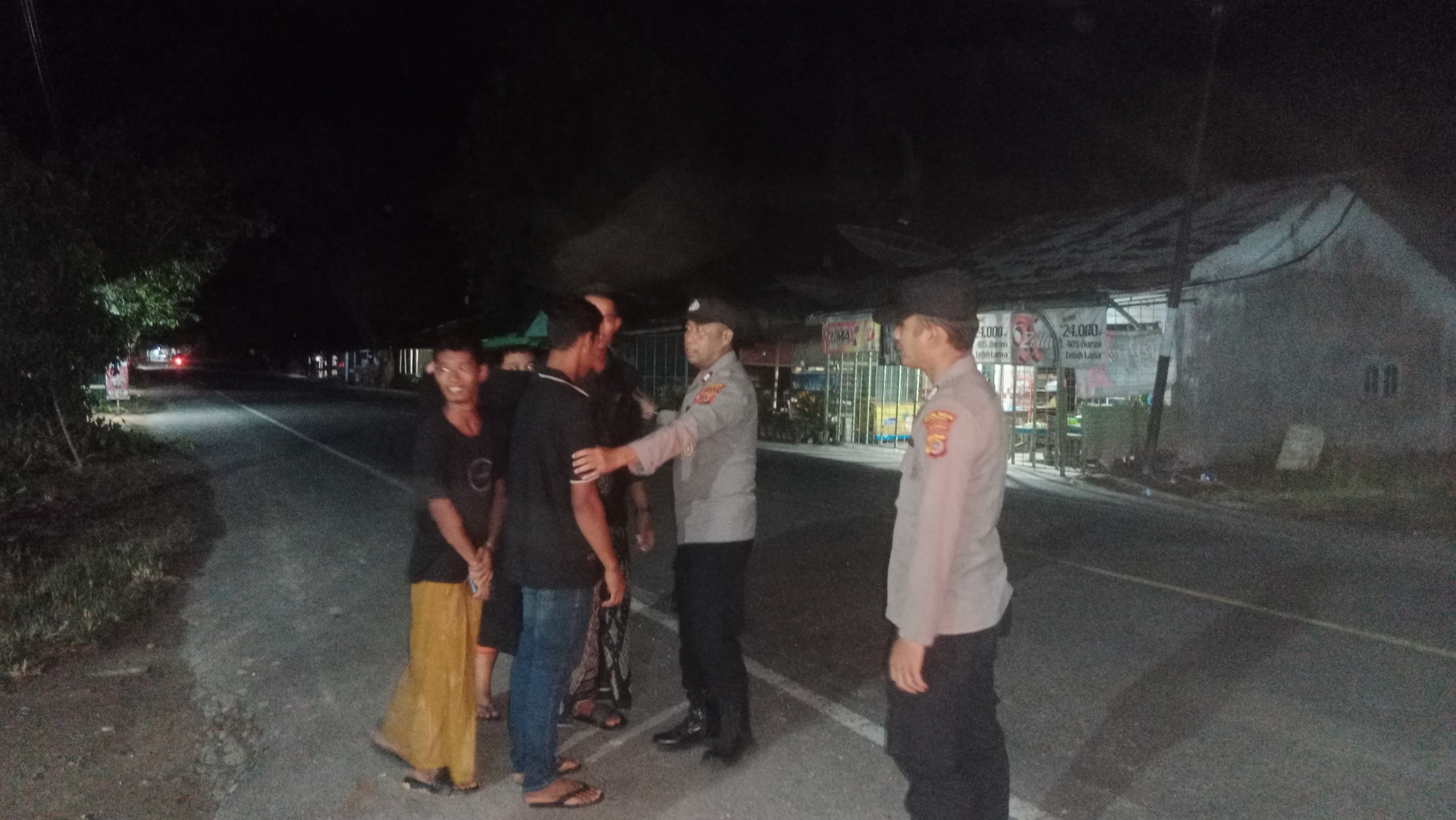 Patroli Malam Polsek Birem Bayeun Antisipasi Balap Liar dan Pelemparan Bus