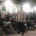 Polsek Langsa Barat Perkuat Pengamanan Tarawih di Tiga Gampong