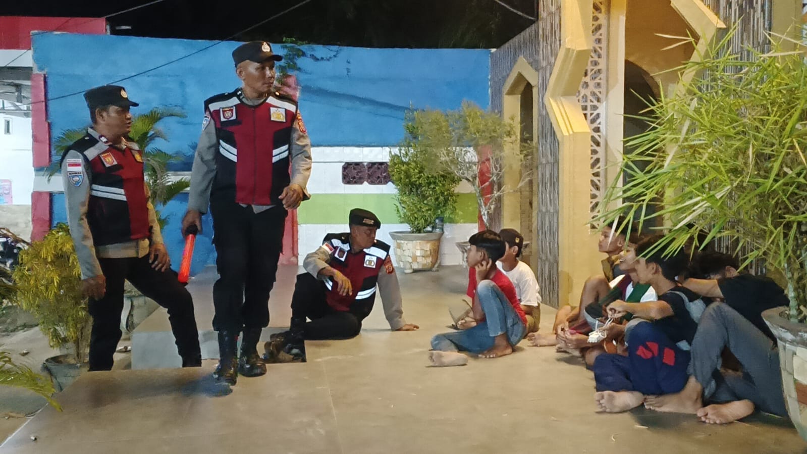 Polsek Manyak Payed Intensifkan Patroli Malam Antisipasi Kejahatan Jalanan