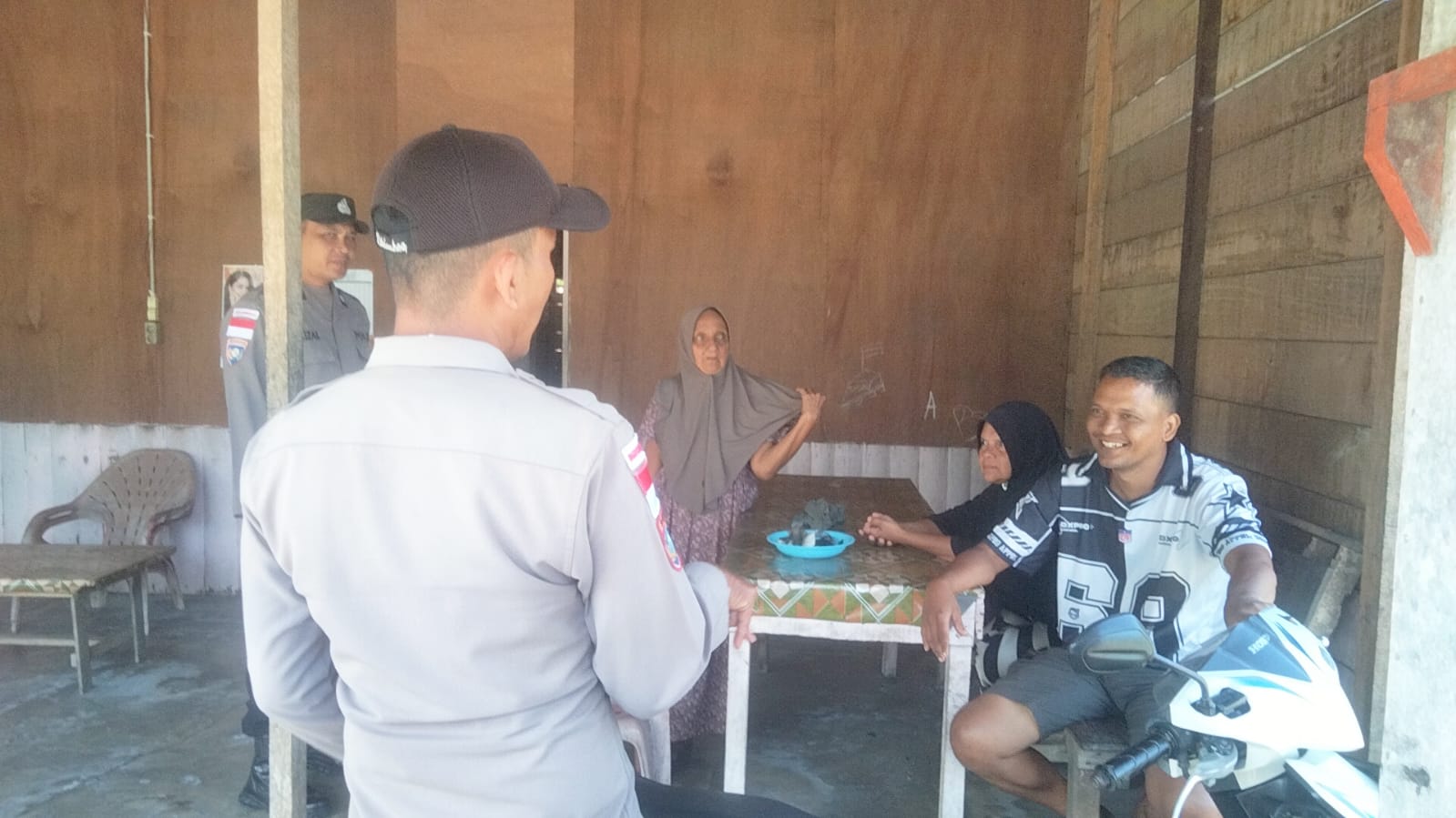 Polsek Sungai Raya Intensifkan Patroli Dialogis untuk Menjaga Kamtibmas di Wilayahnya