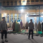 Polsek Langsa Barat Laksanakan Pengamanan Sholat Tarawih di Tiga Masjid Wilayah Hukumnya