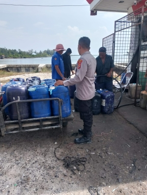 Sat Polairud Polres Langsa Laksanakan Patroli Dialogis di TPI Kuala Langsa