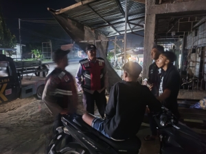 Polsek Manyak Payed Gelar Patroli Dini Hari Antisipasi Kejahatan Jalanan