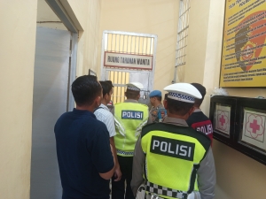Piket Pawas Polres Langsa Laksanakan Pengecekan Tahanan Rutin di Rutan Polres