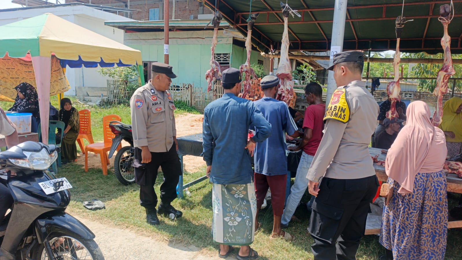 Polsek Sungai Raya Intensifkan Pengamanan Pasar Meugang Jelang Idul Fitri