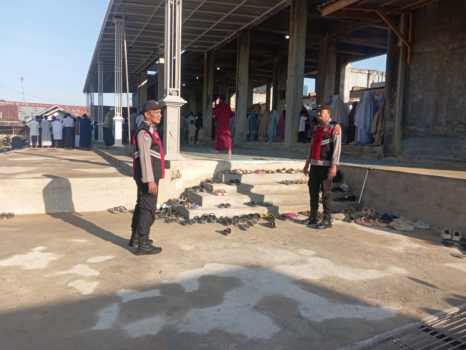 Polsek Manyak Payed Pastikan Keamanan Sholat Idul Fitri Berjalan Khidmat