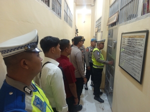 Piket Fungsi Polres Langsa Laksanakan Pengecekan Tahanan, Pastikan Kondisi Aman dan Sehat