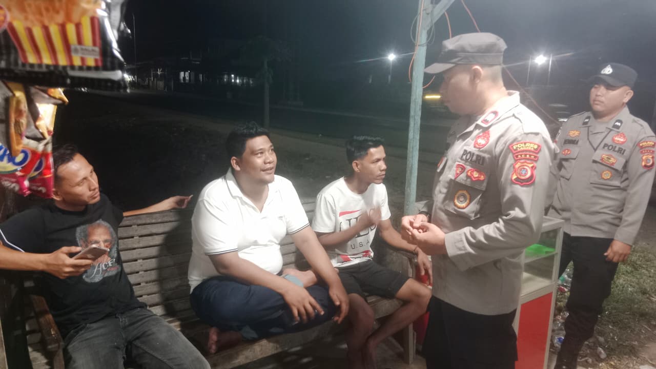 Polsek Birem Bayeun Gelar Patroli Malam, Tekan Potensi Gangguan Kamtibmas di Wilayah Pedesaan