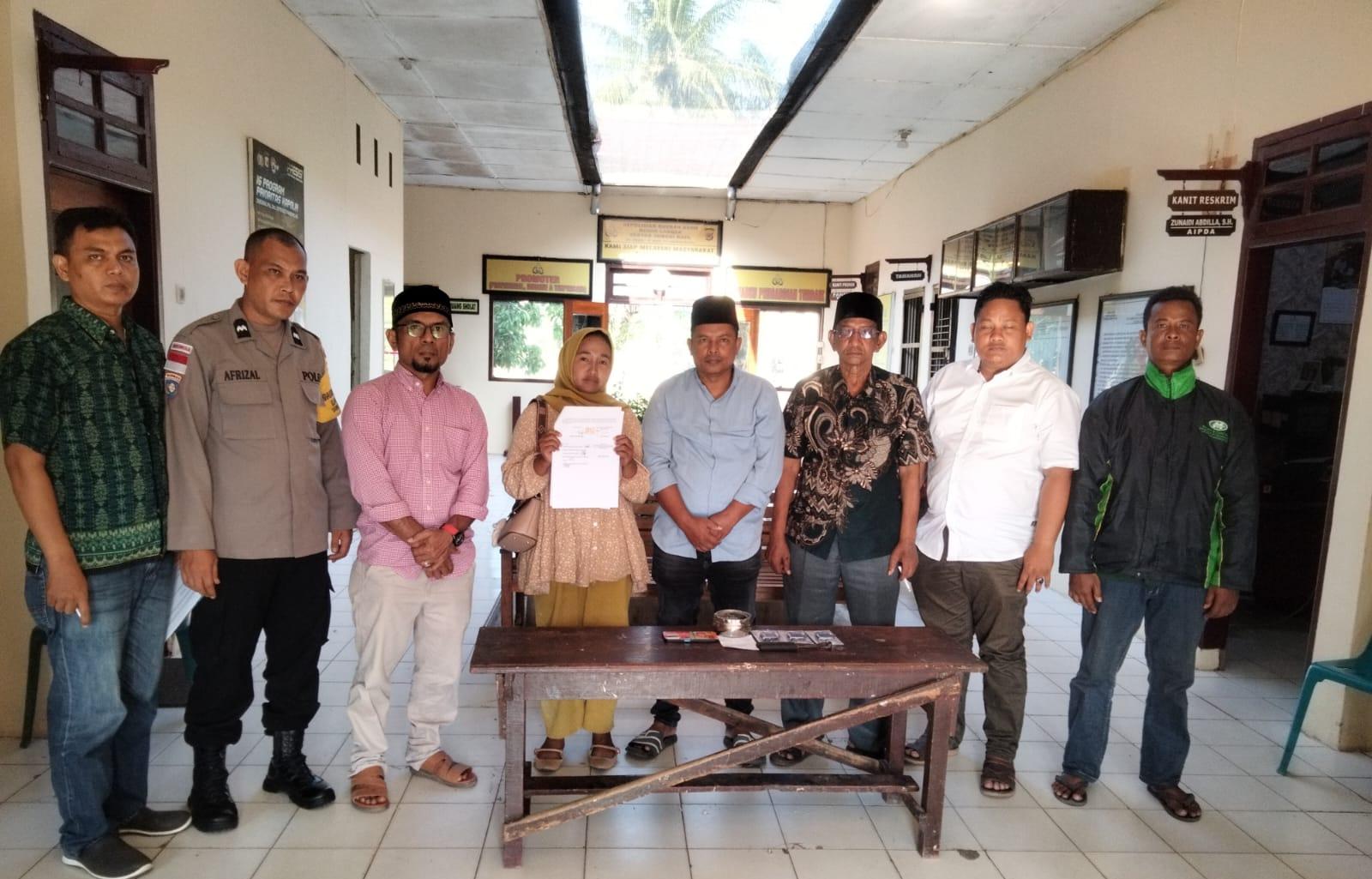 Bhabinkamtibmas Polres Langsa Selesaikan Kasus Pencurian Kotak Amal Secara Kekeluargaan, Warga Apresiasi Pendekatan Humanis