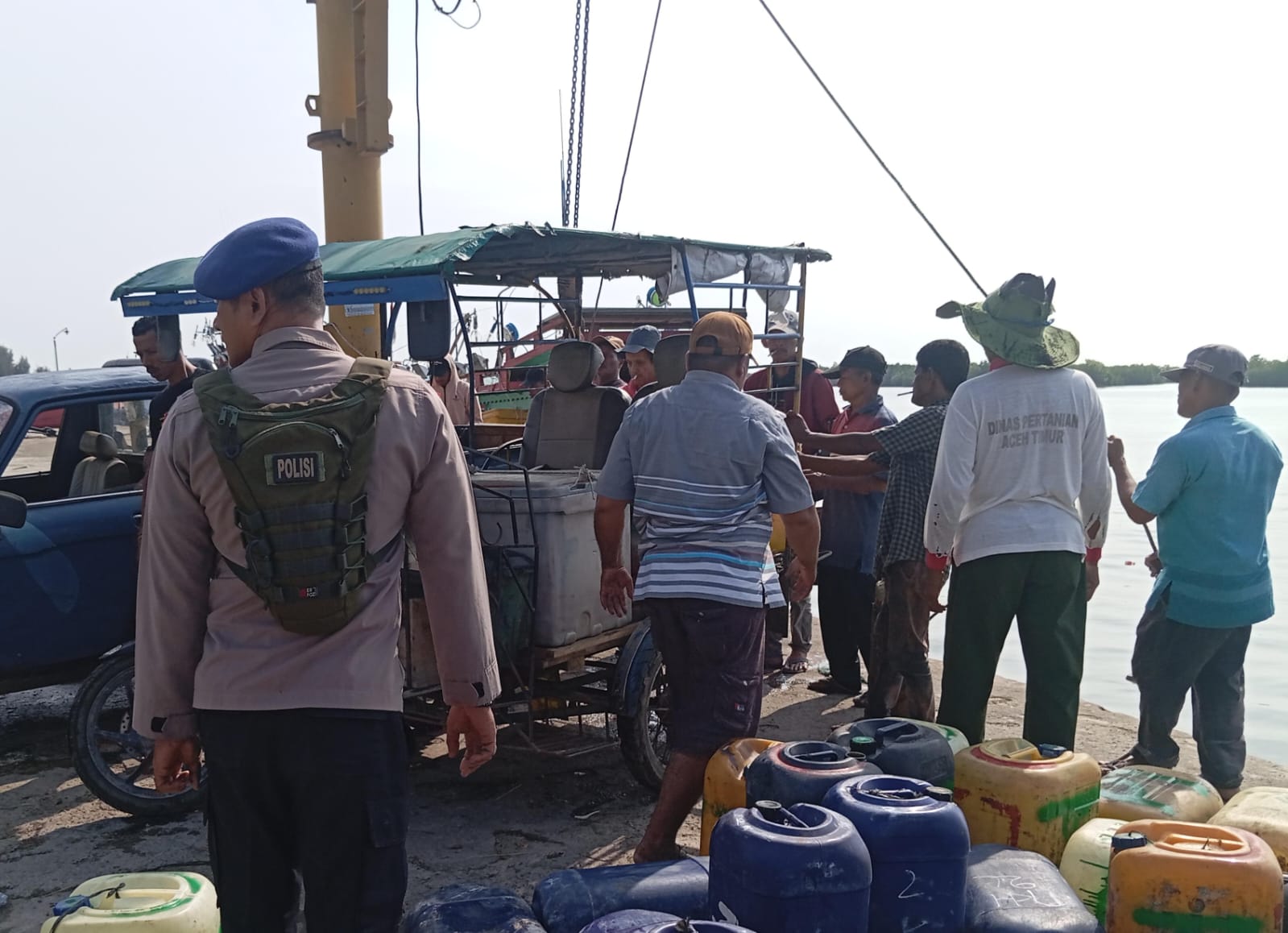 Sat Pol Airud Polres Langsa Laksanakan Patroli Dialogis di TPI Kuala Langsa