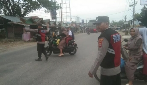 Polsek Rantau Selamat Gelar Strong Point Pagi di Jalur Padat Aktivitas