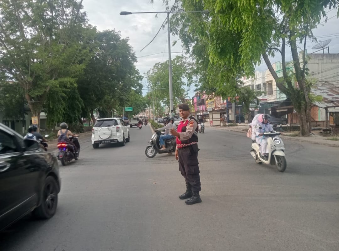 Sat Samapta Polres Langsa Maksimalkan Strong Point Pagi di Sejumlah Titik Rawan Lalu Lintas