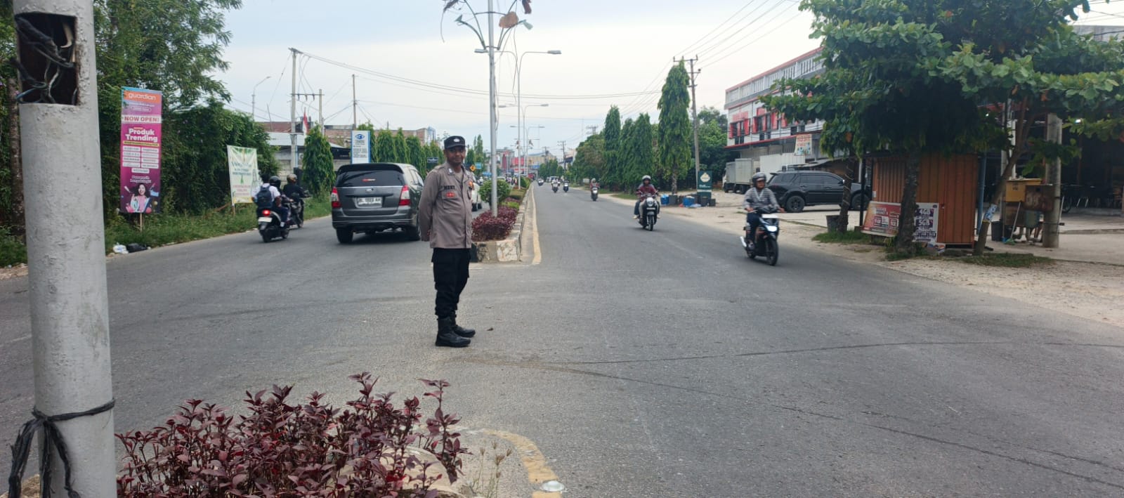 Polsek Langsa Barat Optimalkan Pengaturan Lalu Lintas di Titik Rawan Pagi Hari