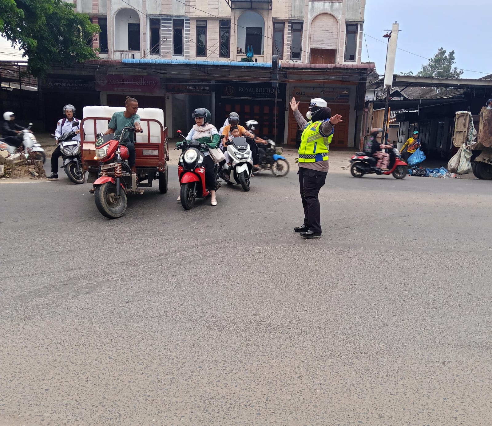Satlantas Polres Langsa Intensifkan Strong Point Pagi di Jalur Utama Kota