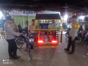 Polsek Sungai Raya Intensifkan Patroli Malam di Kawasan Permukiman dan Pasar Tradisional