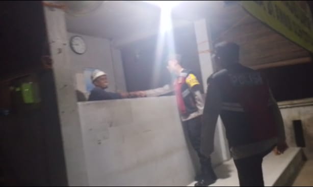 Patroli Malam Polsek Rantau Selamat Jaga Stabilitas Kamtibmas di Wilayah Bayeun