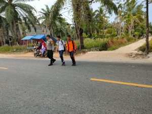 Polsek Sungai Raya Laksanakan Protap Pagi di Sekolah Demi Tertib Lalu Lintas