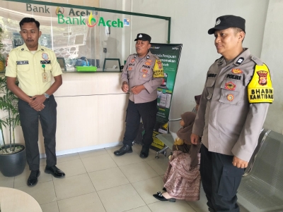 Polsek Sungai Raya Gencarkan Patroli Dialogis dan Sosialisasi Kamtibmas di Tengah Aktivitas Warga