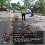 Satlantas Polres Langsa Tinjau Kerusakan Jalan Dampak Banjir di Sejumlah Titik