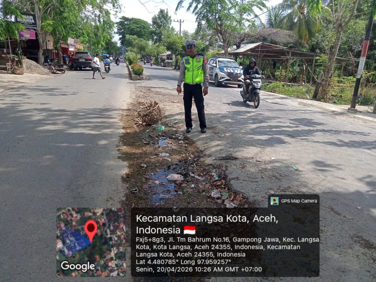 Satlantas Polres Langsa Tinjau Kerusakan Jalan Dampak Banjir di Sejumlah Titik