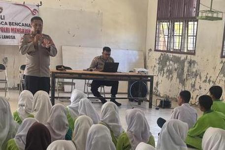 Polres Langsa Edukasi Pelajar Lewat Program Polisi Saweu Sikula di Aceh Tamiang