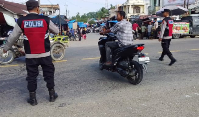 Polsek Rantau Selamat Laksanakan Patroli Dialogis Pagi Hari, Perkuat Keamanan Lingkungan Masyarakat