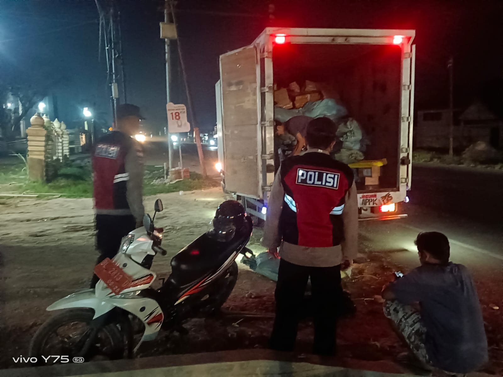 Polsek Manyak Payed Perkuat Patroli Malam Pasca Banjir Demi Jaga Kondusifitas Wilayah