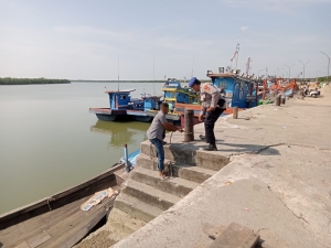 Sat Polairud Polres Langsa Laksanakan Patroli Dialogis di TPI Kuala Langsa, Perkuat Pengawasan Wilayah Pesisir