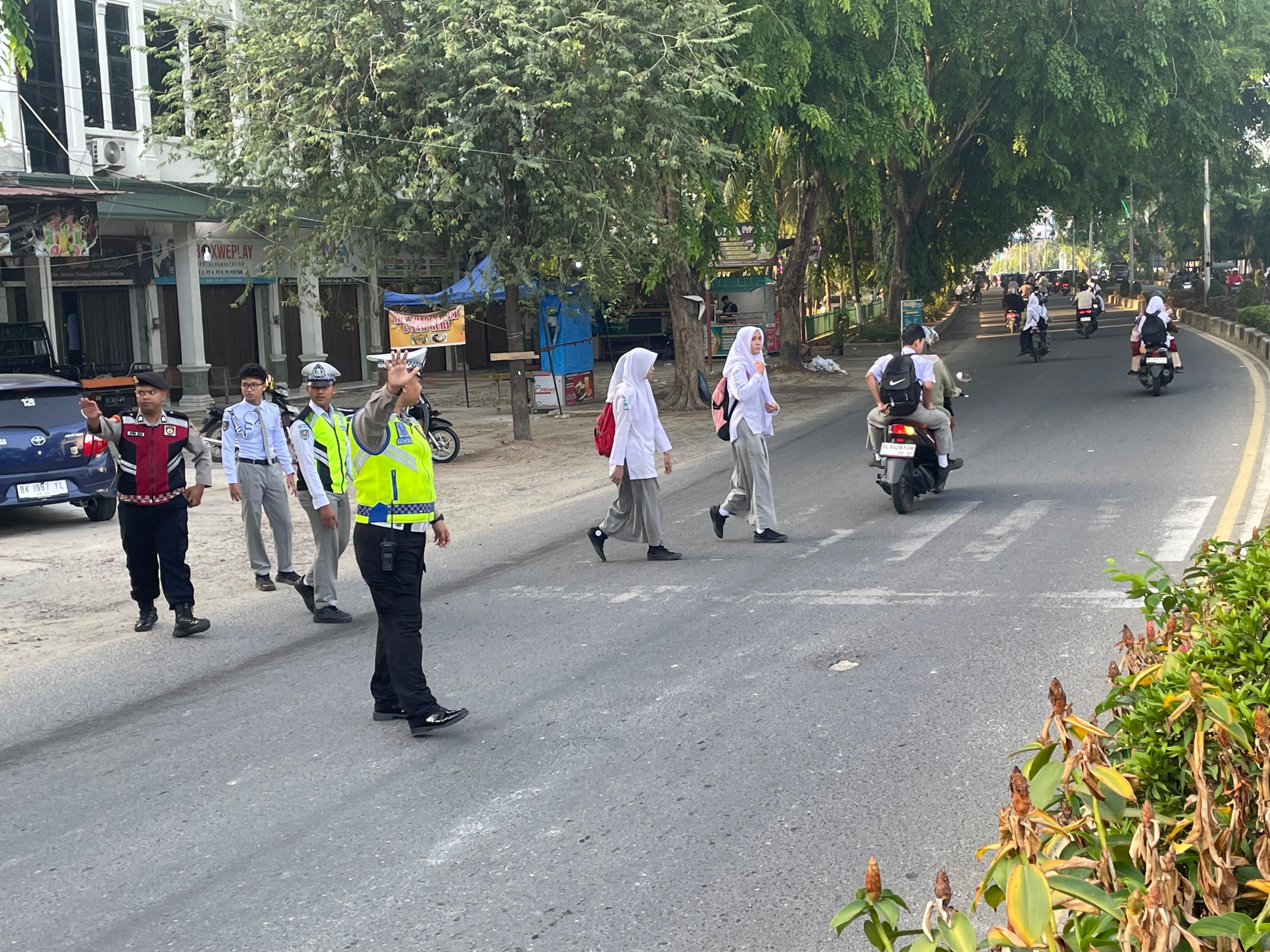 Sat Lantas Polres Langsa Gelar Strong Point Pagi di Jalan Ahmad Yani, Wujudkan Kamseltibcarlantas