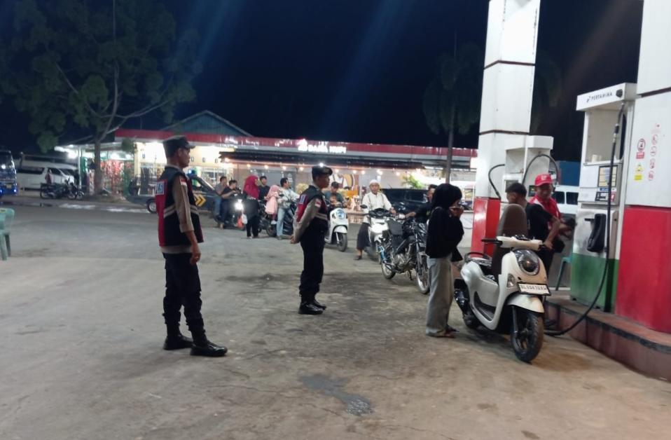 Polsek Manyak Payed Tingkatkan Patroli Malam Pasca Banjir untuk Jaga Kamtibmas