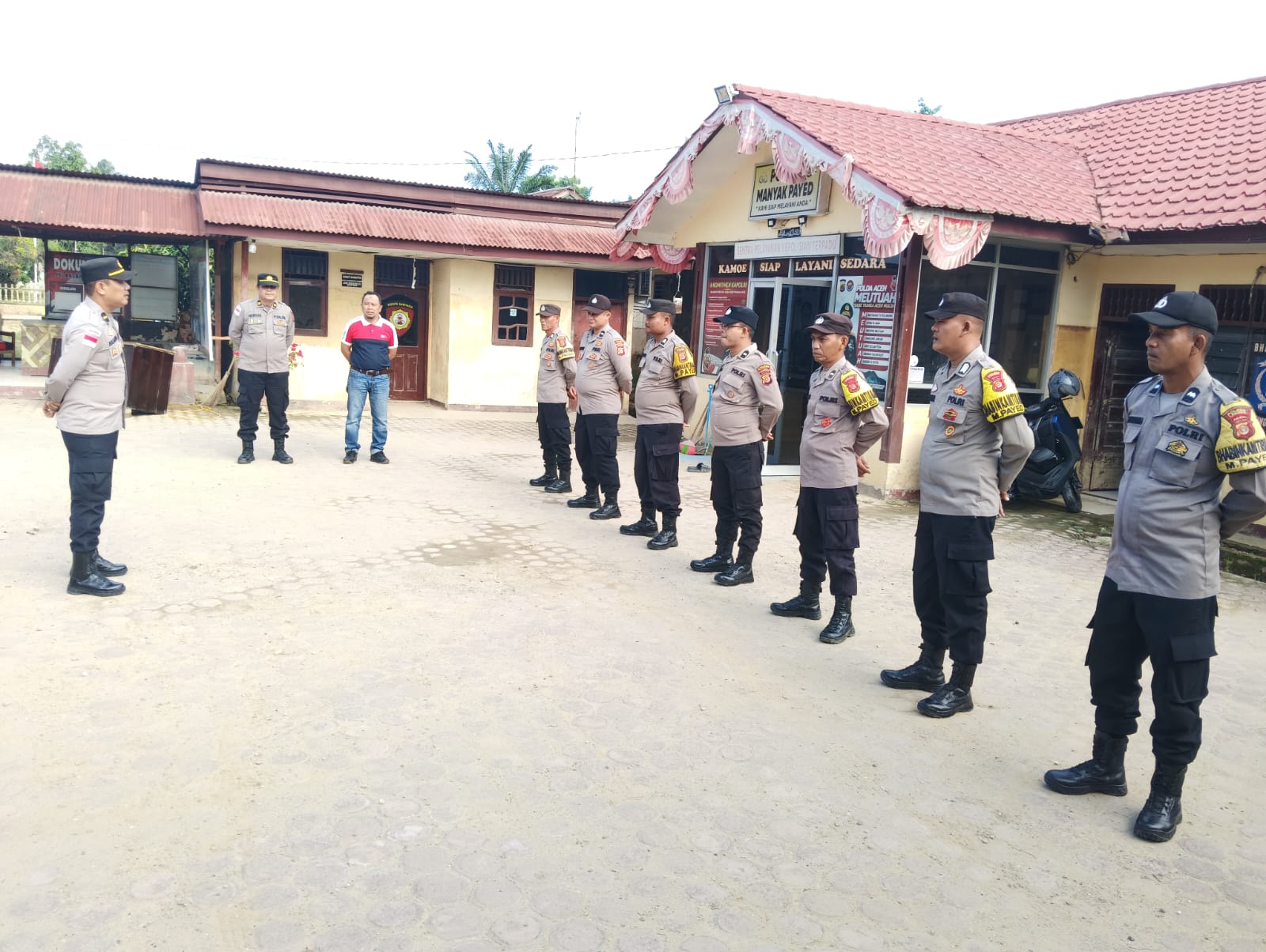Polsek Manyak Payed Gelar Apel Pagi, Cerminkan Kesiapan Personel dalam Pelaksanaan Tugas