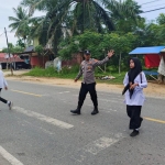 Polsek Sungai Raya Gelar Protap 01 di Kawasan Sekolah untuk Antisipasi Gangguan Kamtibmas