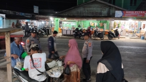 Polsek Sungai Raya Intensifkan Patroli Malam, Pantau Aktivitas Warga di Wilayah Hukum