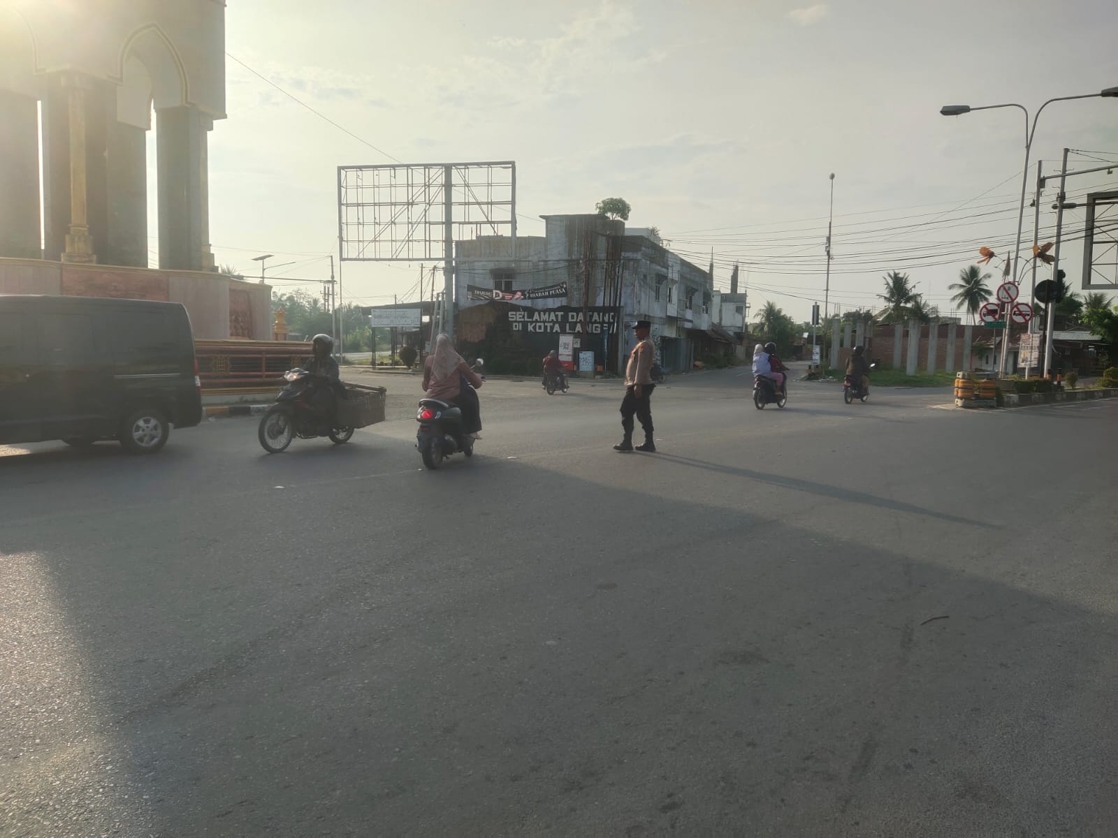 Polsek Langsa Barat Optimalkan Gatur Pagi di Titik Rawan, Wujudkan Kamseltibcar Lantas