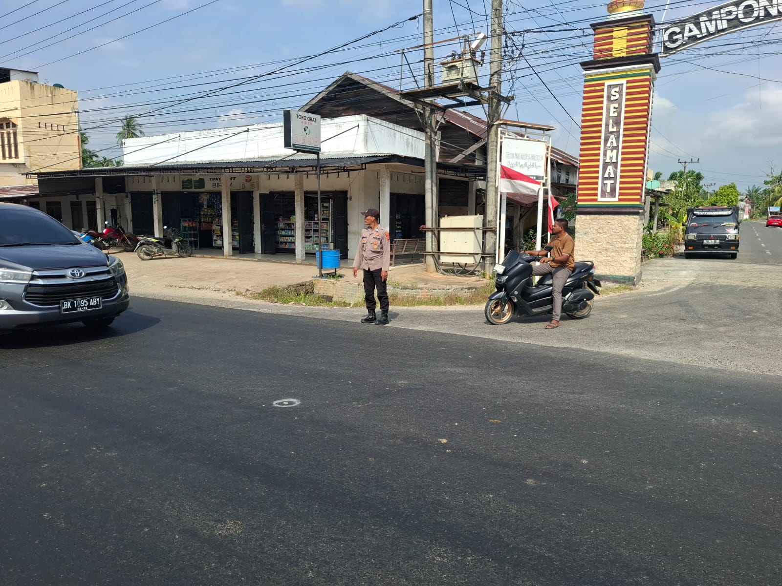 Polsek Birem Bayeun Intensifkan Pengaturan Arus Lalu Lintas di Titik Keramaian Pagi Hari