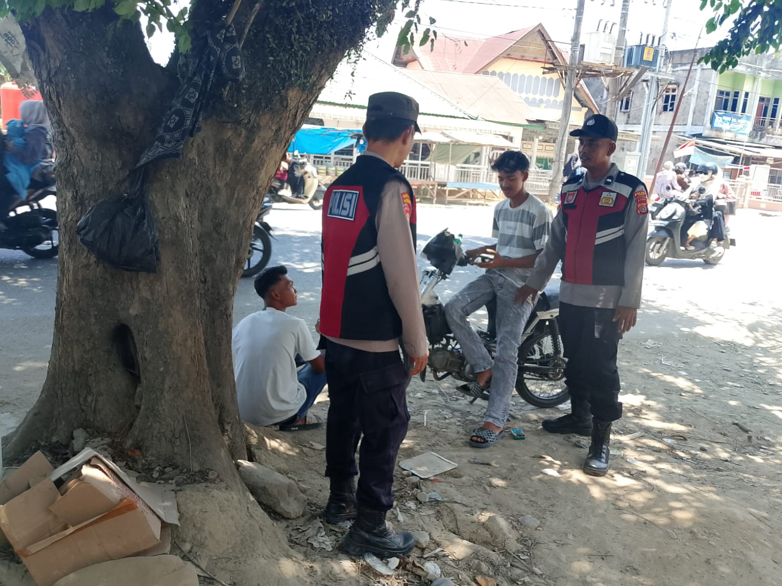 Polsek Manyak Payed Intensifkan Patroli Antisipasi Guantibmas di Pusat Aktivitas Masyarakat