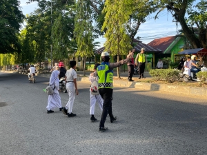 Sat Lantas Polres Langsa Maksimalkan Strong Point Pagi di Jalur Utama Kota