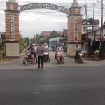 Polsek Birem Bayeun Laksanakan Protap 01 dengan Pengaturan Lalu Lintas di Kawasan Sekolah dan Simpang Padat