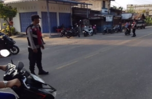 Polsek Rantau Selamat Gelar Strong Point Pagi untuk Kelancaran Lalu Lintas di Jalur Nasional