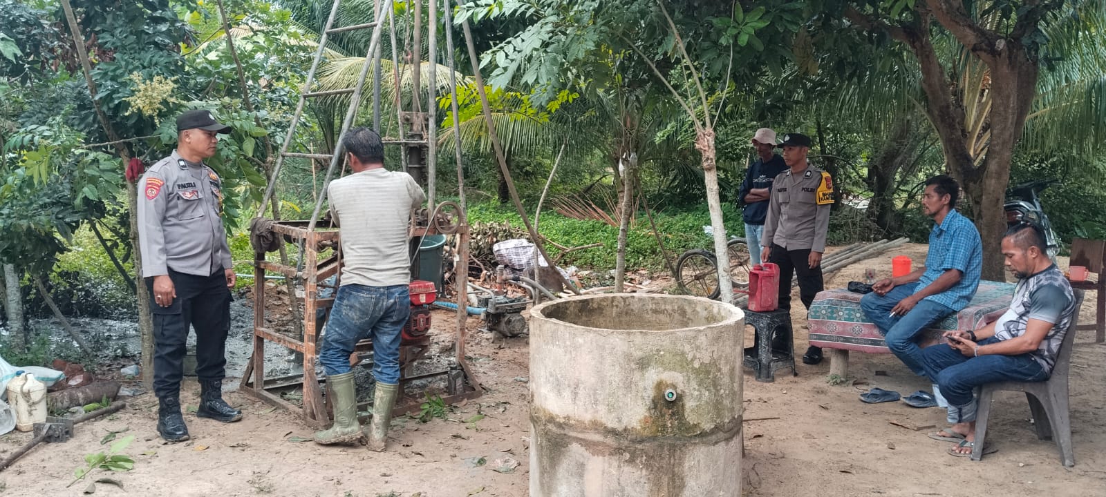 Polsek Sungai Raya Laksanakan Patroli Harkamtibmas untuk Pantau Aktivitas Masyarakat