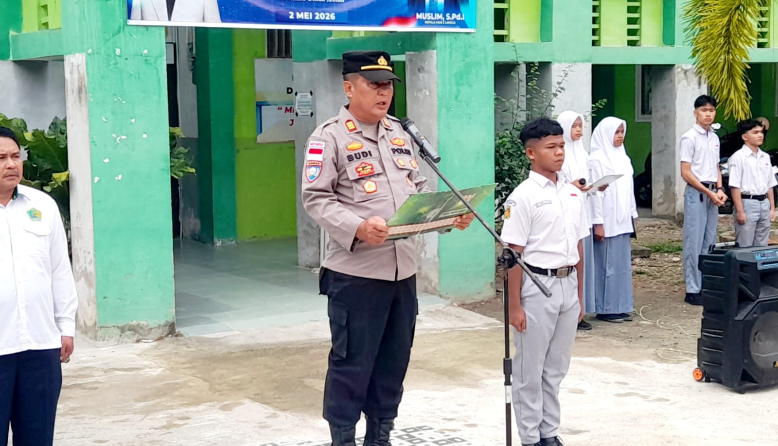 Satbinmas Polres Langsa Edukasi Pelajar MAN 2 Langsa Melalui Program Polisi Saweu Sikula