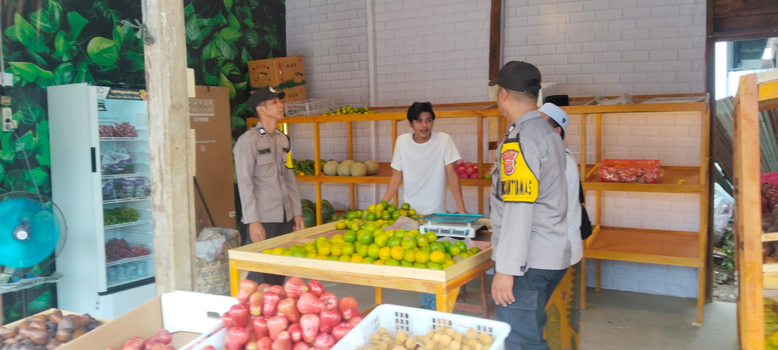 Polsek Sungai Raya Perkuat Patroli Siang untuk Jaga Harkamtibmas di Wilayah Pedesaan
