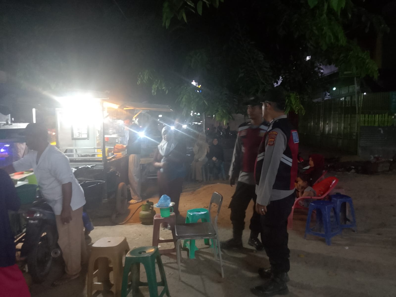 Polsek Manyak Payed Tingkatkan Patroli Malam untuk Antisipasi Gangguan Kamtibmas di Wilayah Permukiman Warga