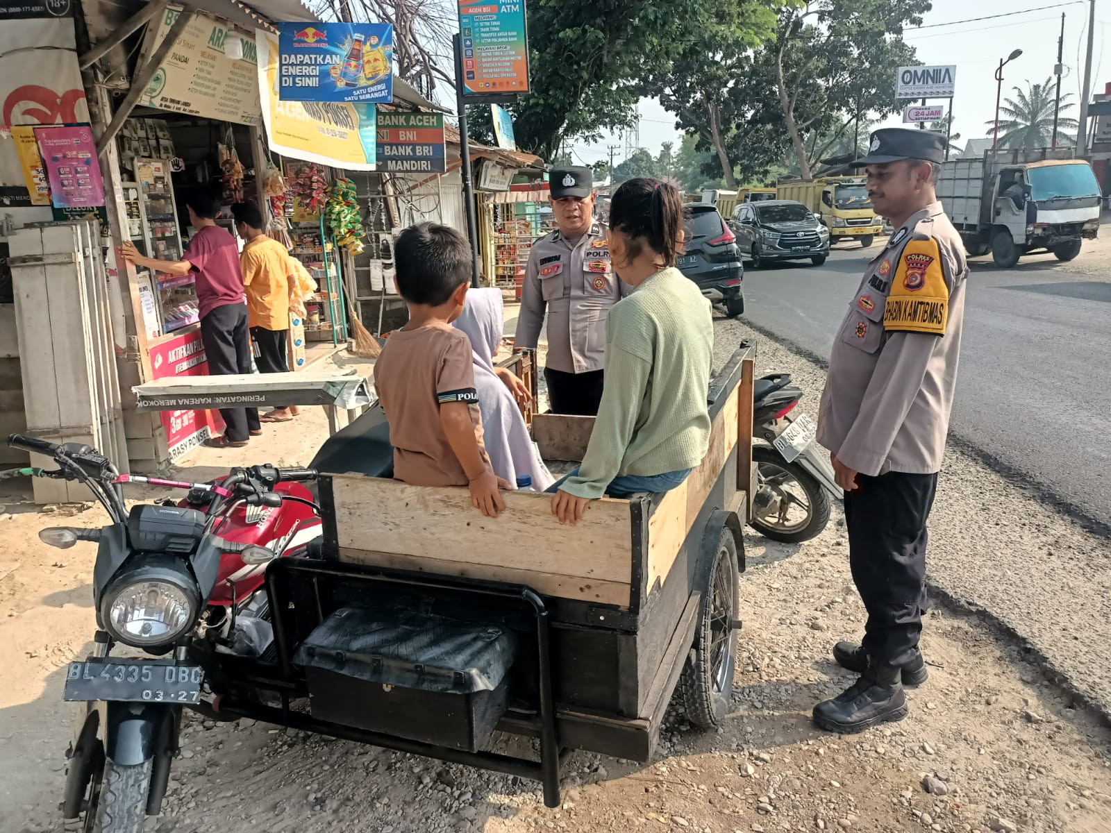 Polsek Langsa Barat Tingkatkan Patroli Harkamtibmas di Kawasan Permukiman Warga