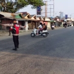 Polsek Rantau Selamat Laksanakan Strong Point Pagi untuk Kelancaran Arus Lalu Lintas
