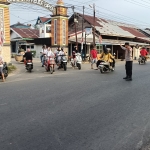 Polsek Birem Bayeun Laksanakan Protap 01 untuk Ciptakan Kamtibcarlantas di Kawasan Sekolah
