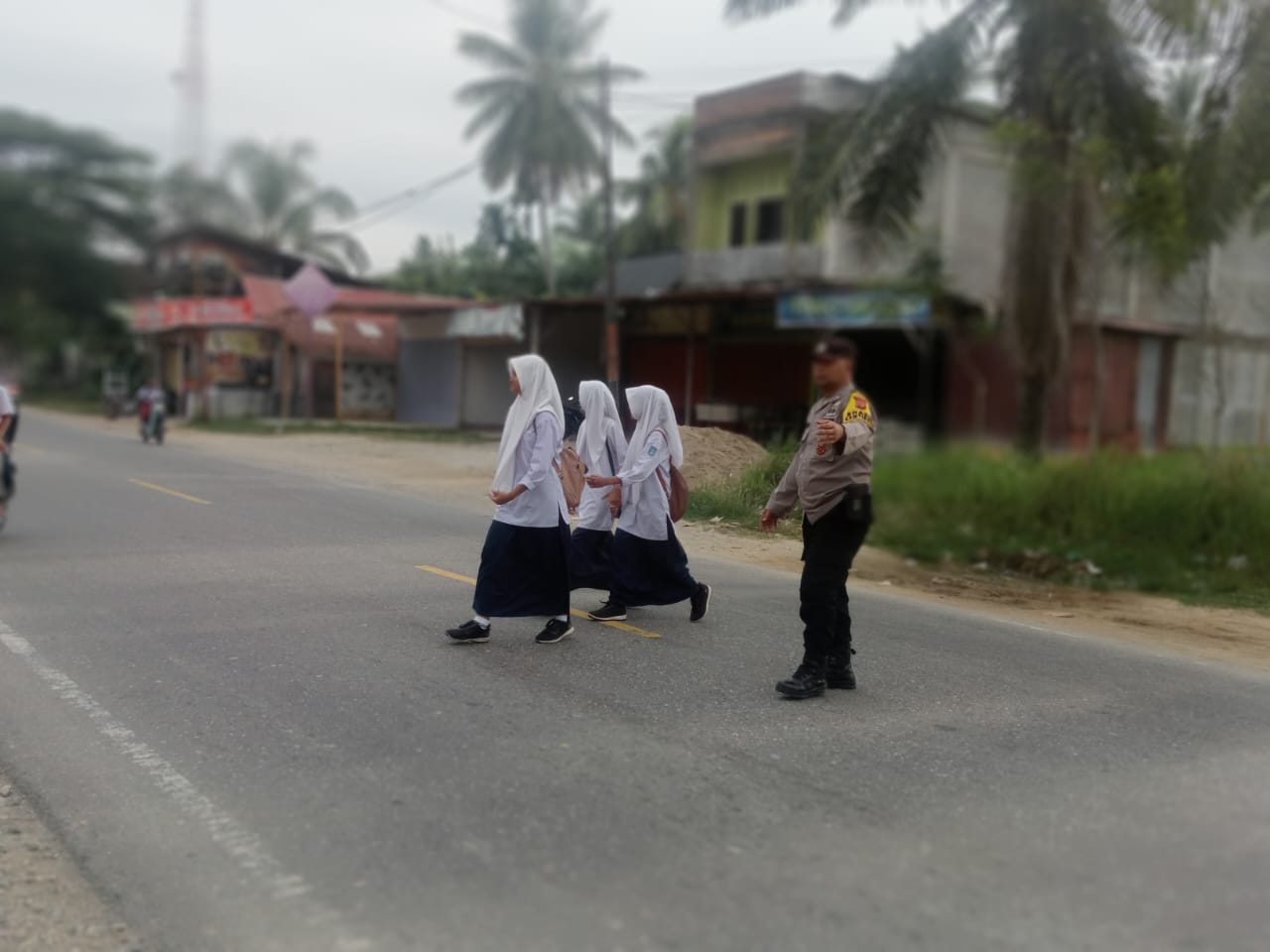 Polsek Sungai Raya Laksanakan Protap 01 untuk Wujudkan Kamtibcarlantas di Kawasan Sekolah