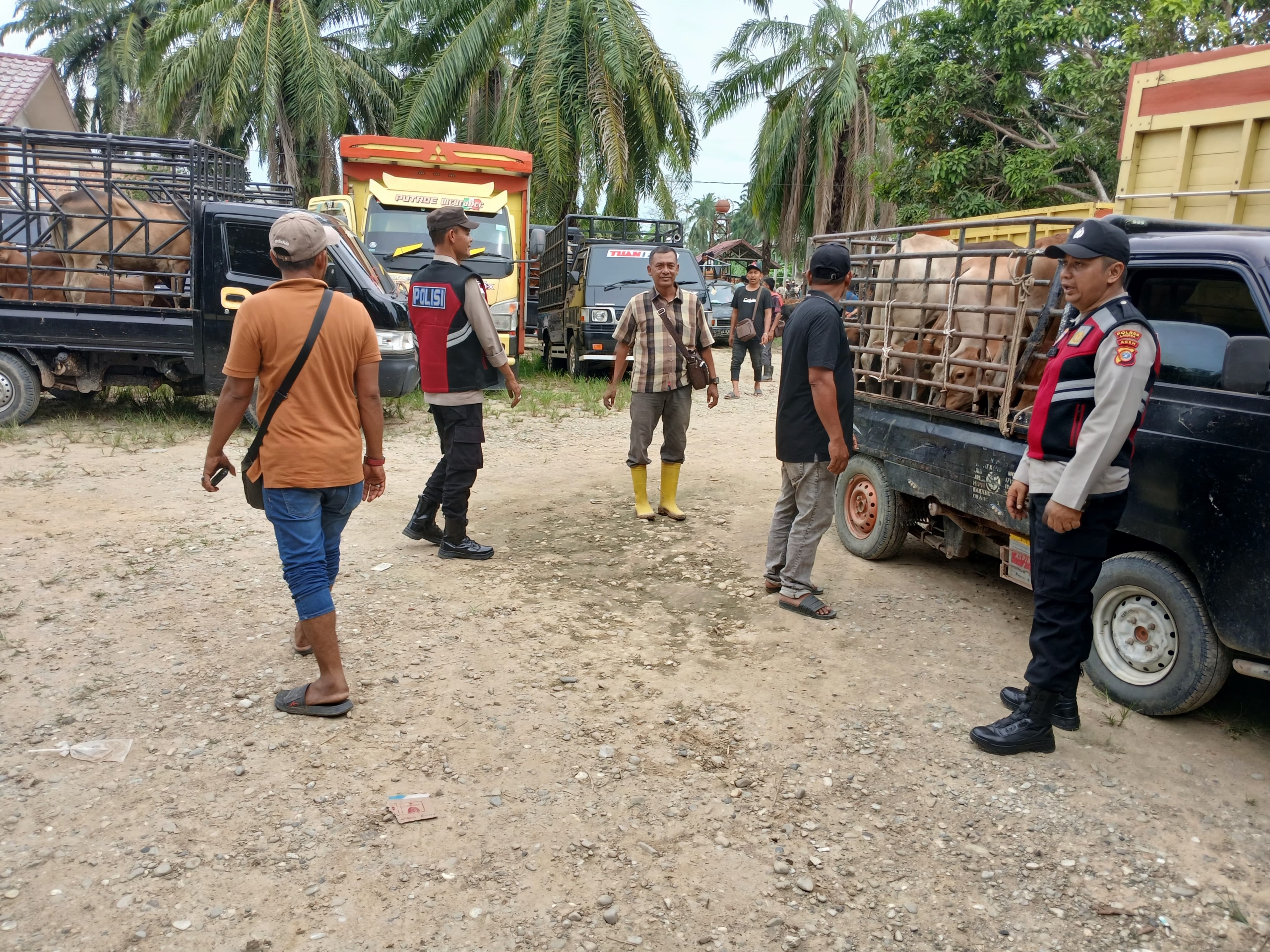Polsek Manyak Payed Tingkatkan Patroli Siang Hari Pasca Banjir untuk Jaga Stabilitas Kamtibmas
